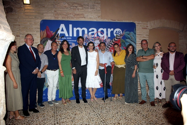 2 foto familia almagro con Irene 1