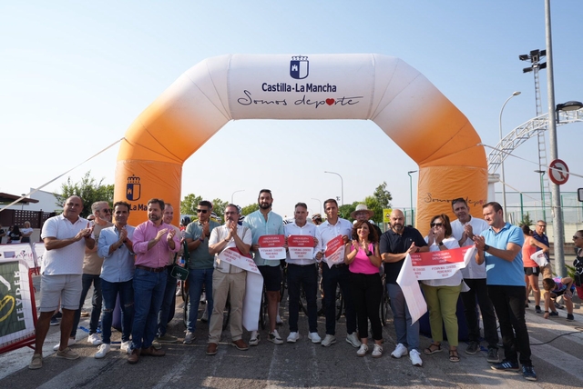 Corte de cinta Vuelta CLM etapa 4