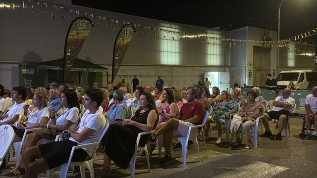 Evento provincial Motilla del Palancar público teatro