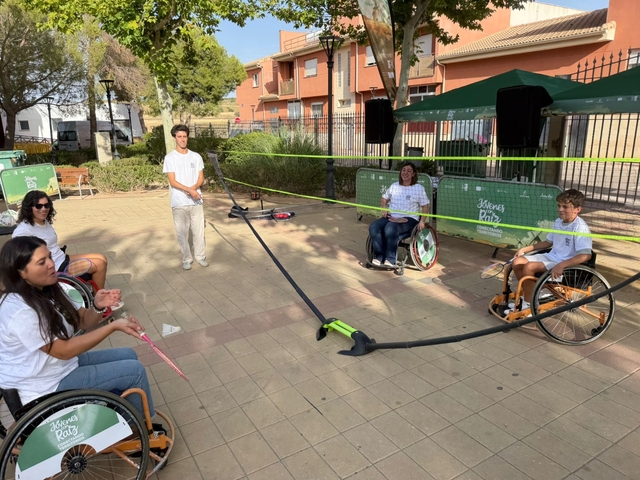 Jóvenes con Raíz Pozo Cañada deporte adaptado