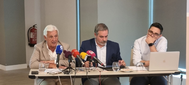 Presentación plataforma IA FADETA Jesús interviniendo