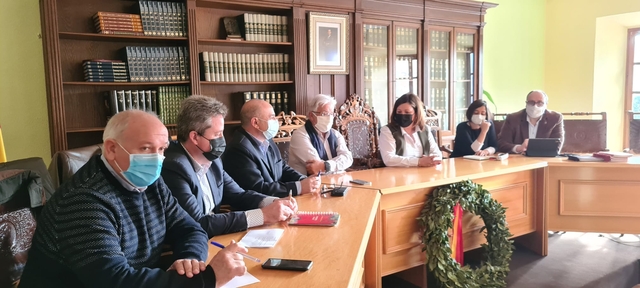 Reunión con grupos de Toledo mesa de trabajo